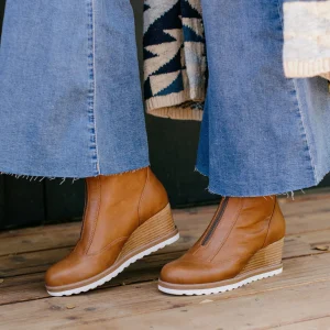 Women Yellow Box Boots & Booties>Corado Wedge Boot