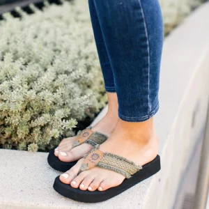 Women Yellow Box Flip Flops>Fianni Flip Flop