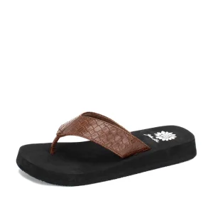 Women Yellow Box Flip Flops>Flattery