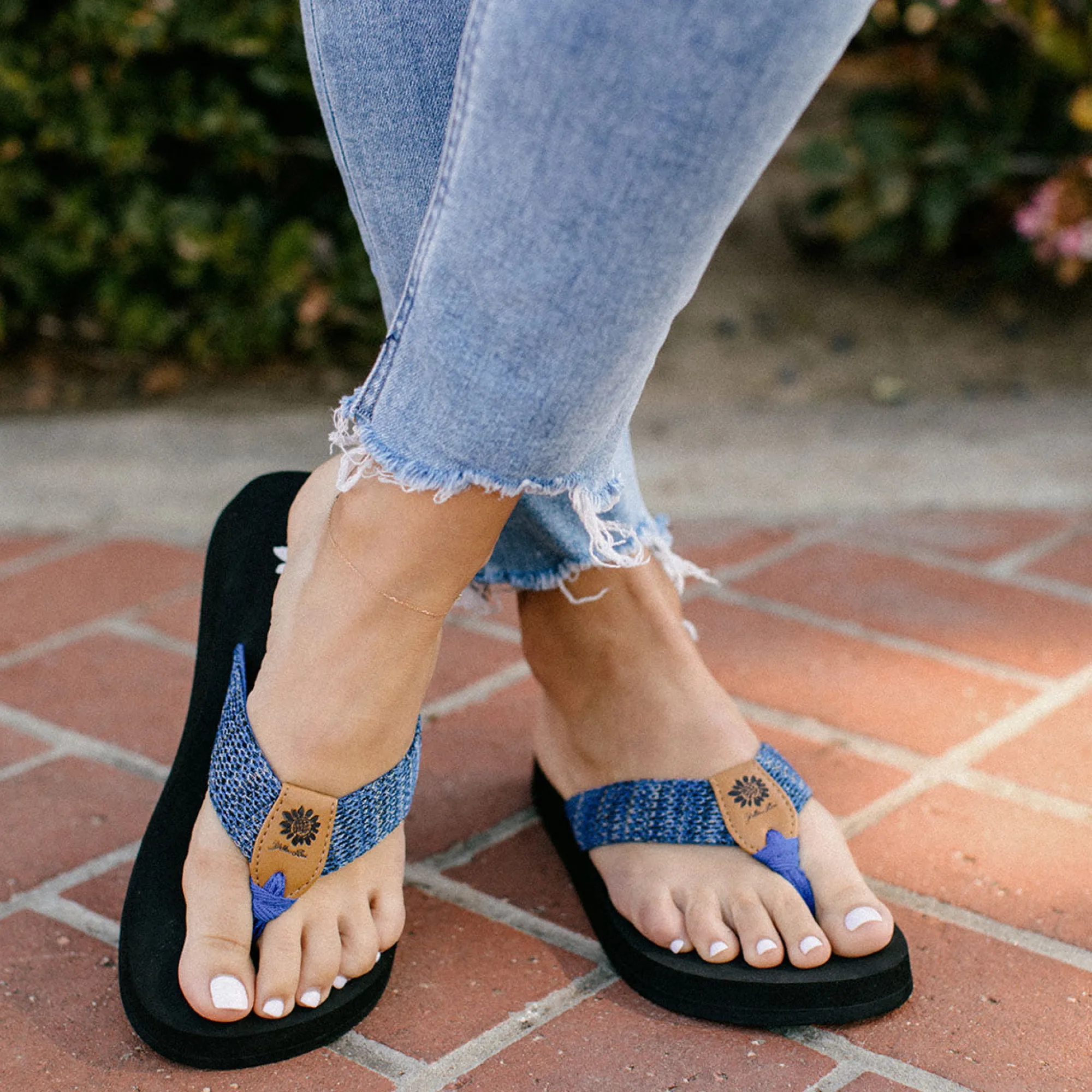 florian_5.webp Women Yellow Box Flip Flops>Florian