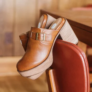 Women Yellow Box Heels & Wedges>Larry Platform Clog