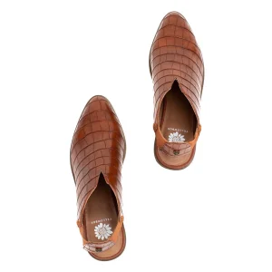 Women Yellow Box Clogs & Mules>Leora