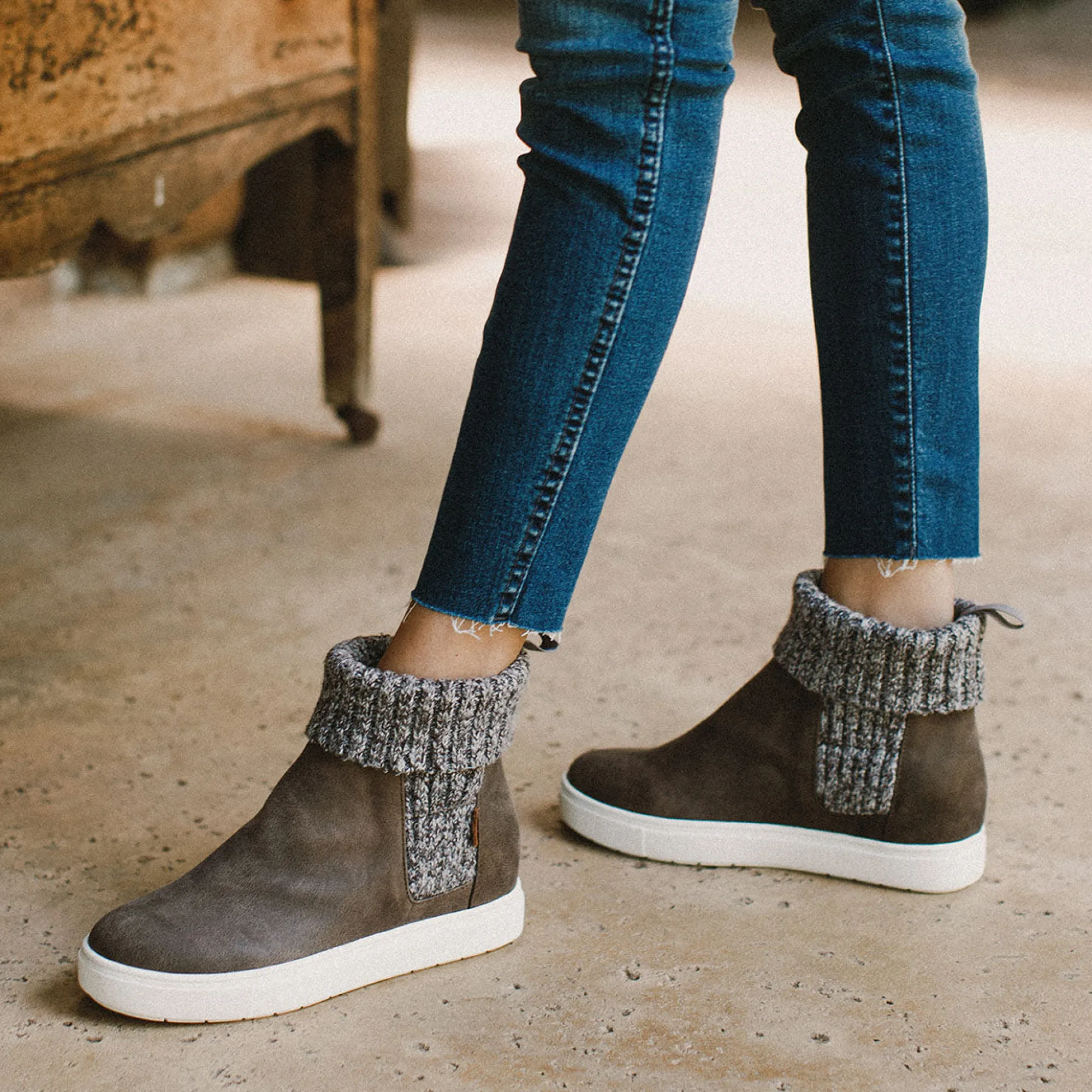 madras_12-1.webp Women Yellow Box Boots & Booties>Madras