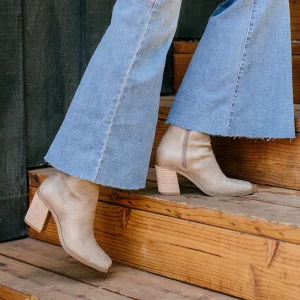 Women Yellow Box Boots & Booties>Maora Heeled Boot