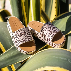 Women Yellow Box Slides>Torrey Flatform Al